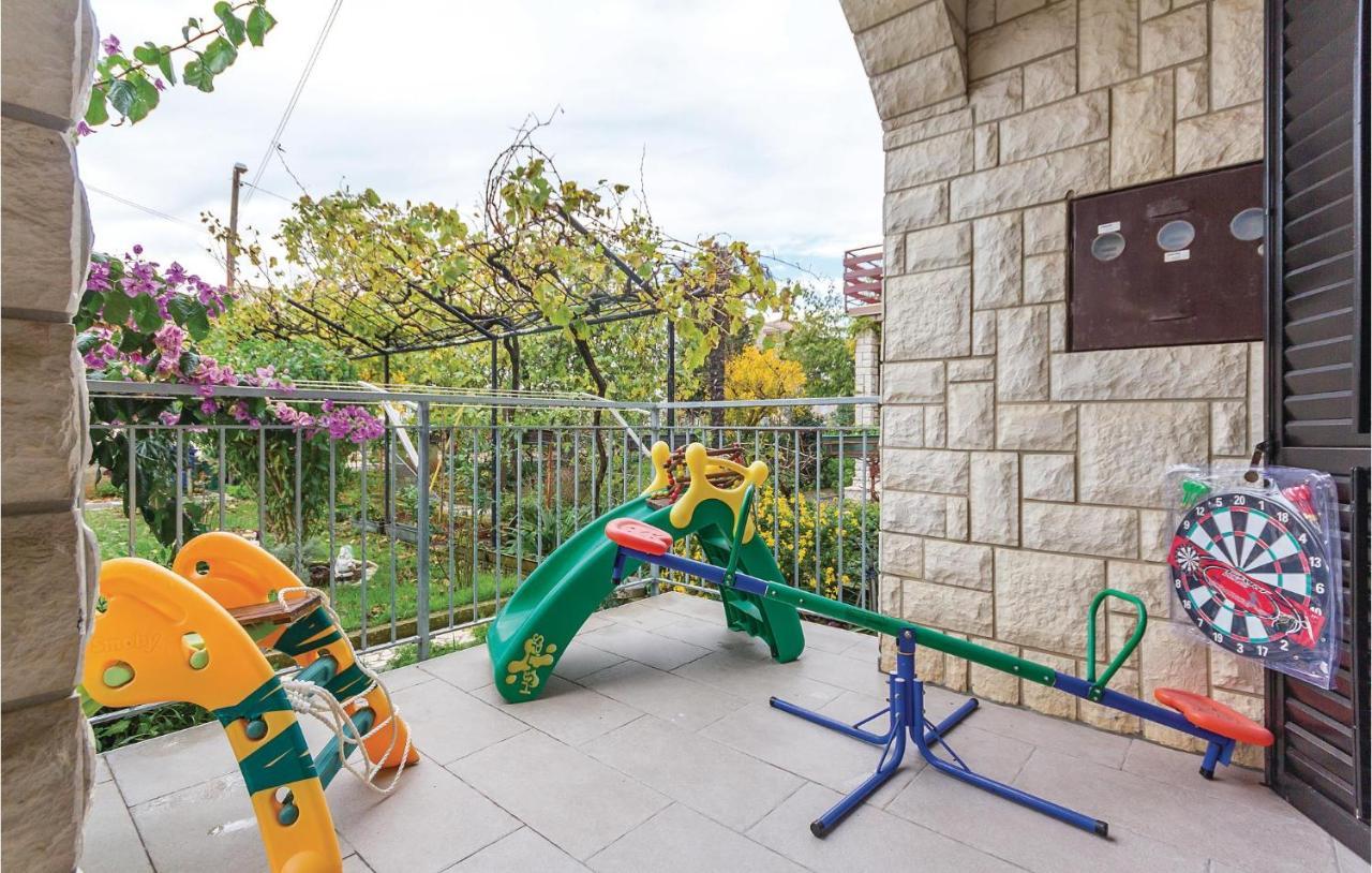 3 Bedroom Beautiful Apartment In Медулин Экстерьер фото